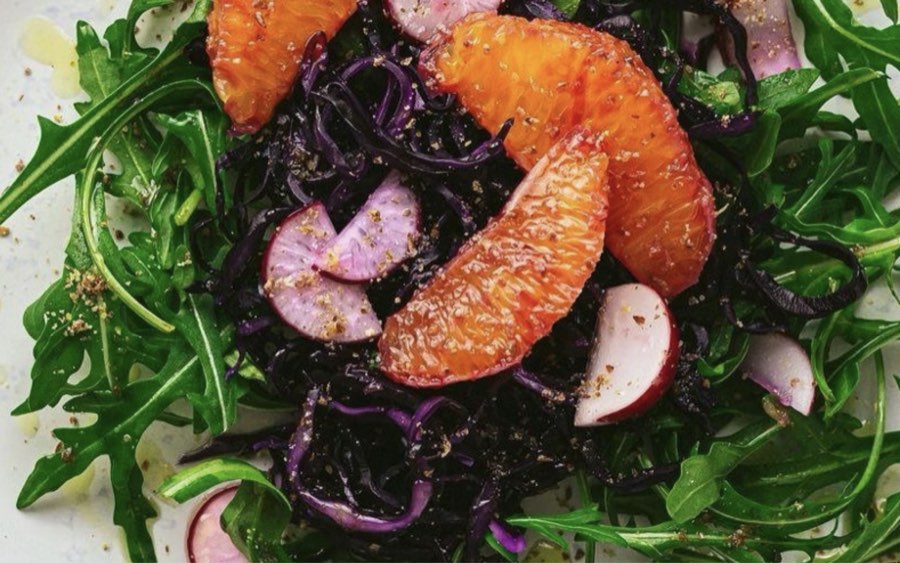 Салат с краснокочанной капустой и апельсином